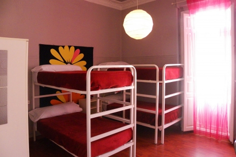 2 bunk beds in a room